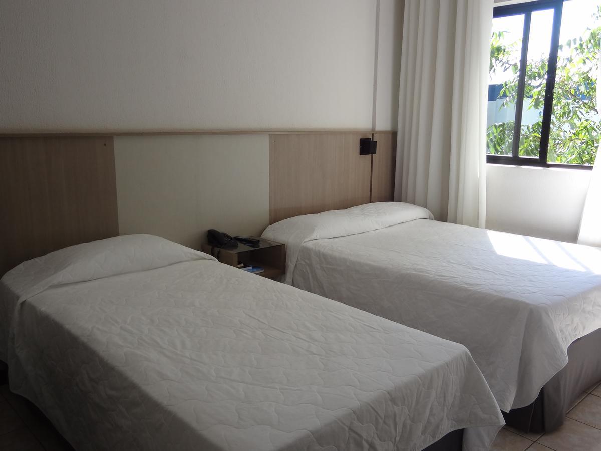 Iguassu Express Hotel ฟอสดูอีกวาซู ภายนอก รูปภาพ